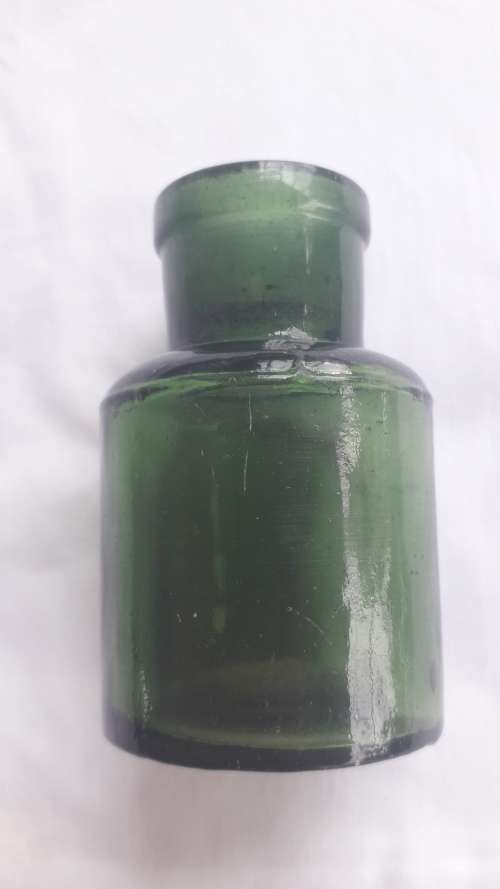Dr. MACKENZIES  CATARRH CURE   SMELLING BOTTLE