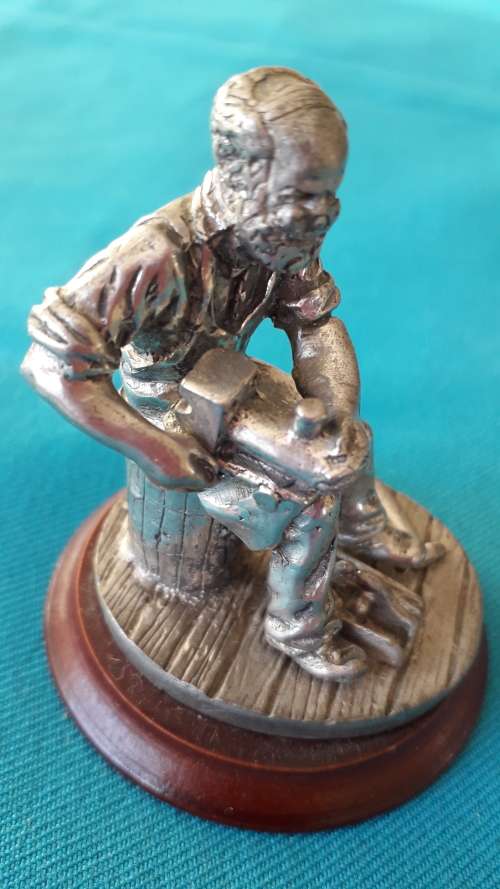 VINTAGE  'ENGLISH MINIATURE'  PEWTER  TOY MAKER