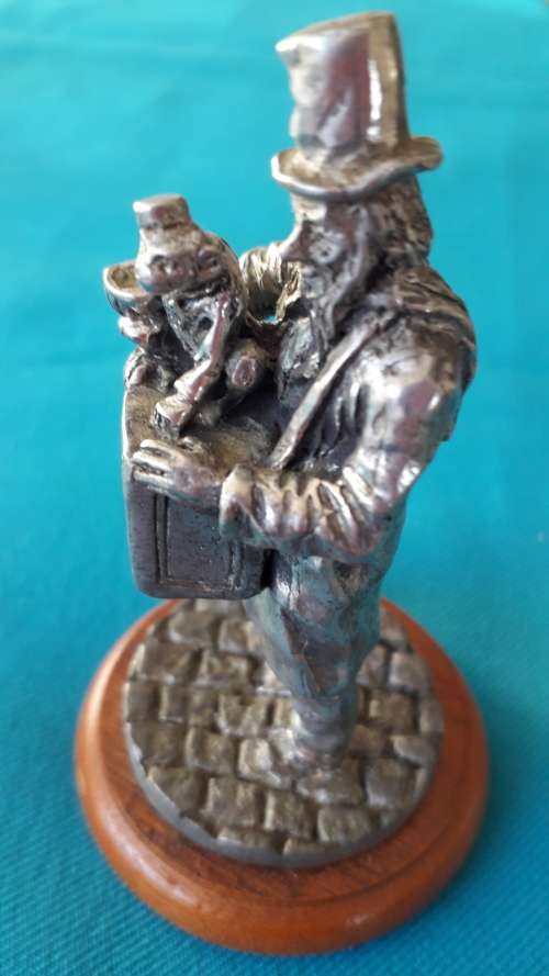 VINTAGE  'ENGLISH MINIATURE'  PEWTER  'ORGAN GRINDER'