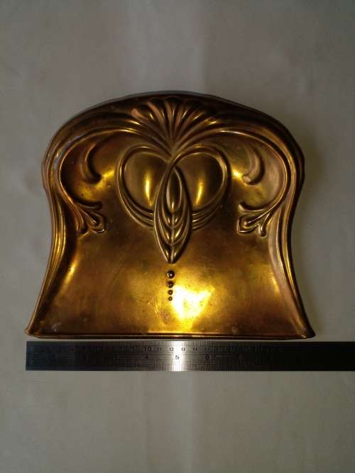 VINTAGE BELDRAY BRASS DUST-PAN. ART NOUVEAU DESIGN