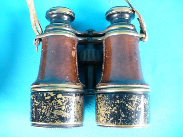 WORLD WAR 1 FIELD GLASSES/BINOCULARS WITH LEATHER CASE