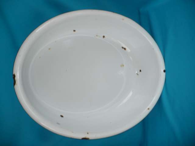 VINTAGE ENAMEL BABY BATH