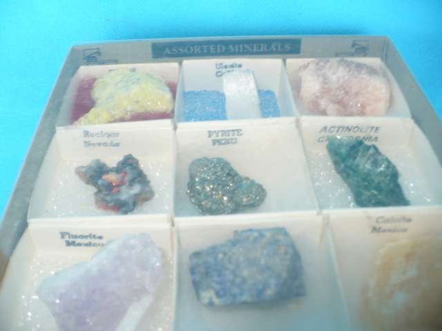 9 ASSORTED BOXED MINERALS ALL OVERSEAS SPECIMENS