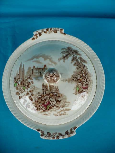 JOHNSON BROS TUREEN "CASTLE ON THE LAKE"