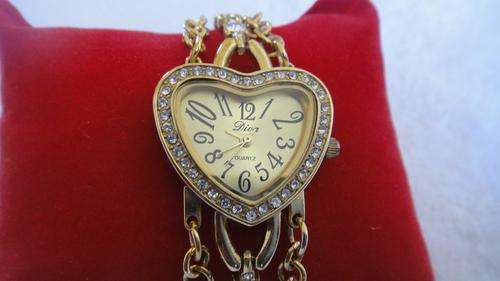 GOLD LADIES WATCH WITH DIAMANTES ##BRAND NEW##