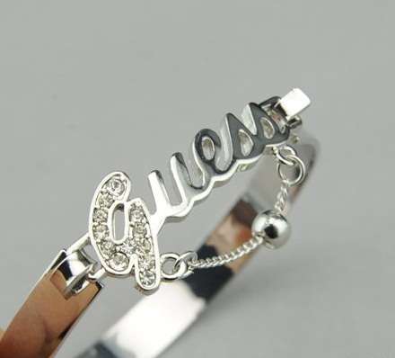 AUTHENTIC GUESS SILVER BANGLE WITH TAG ##BRAND NEW##