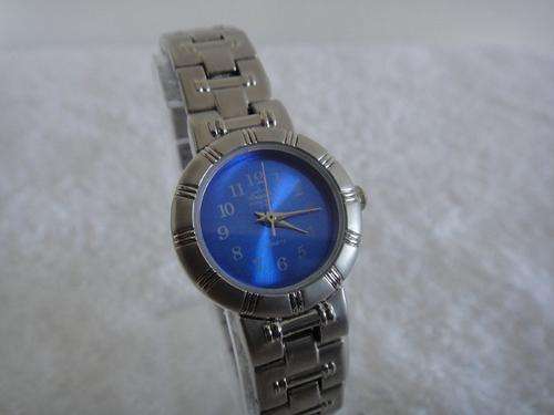 SMART SILVER LADIES WATCH WITH BLUE FACE  ##BRAND NEW##