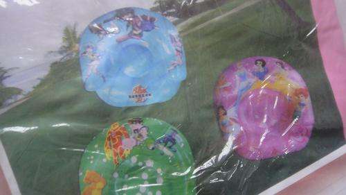 HELLO KITTY BLOW UP SOFA CHAIR ##BRAND NEW##