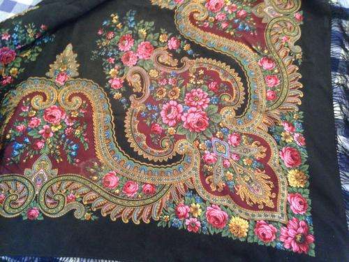 Russian Shawl with fringing