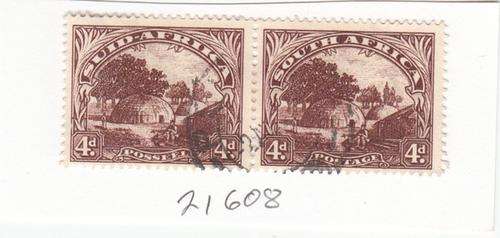 Union Pair of 4d Hut Stamps. As Image.