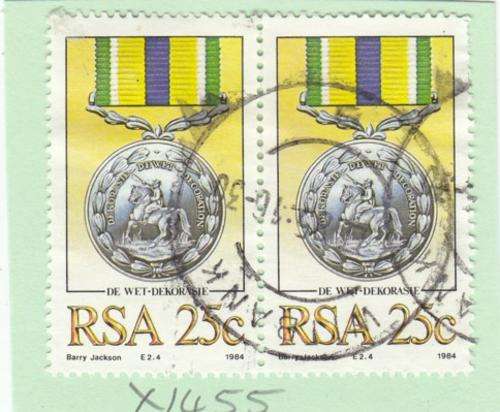 RSA Pair of 25c De Wet Decoration Stamps. As Image.