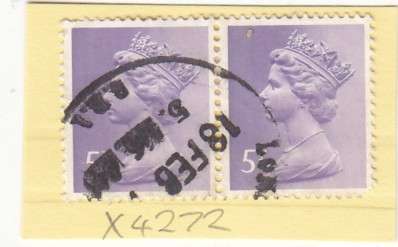GB Pair of 5p QEII Stamps. As Image.
