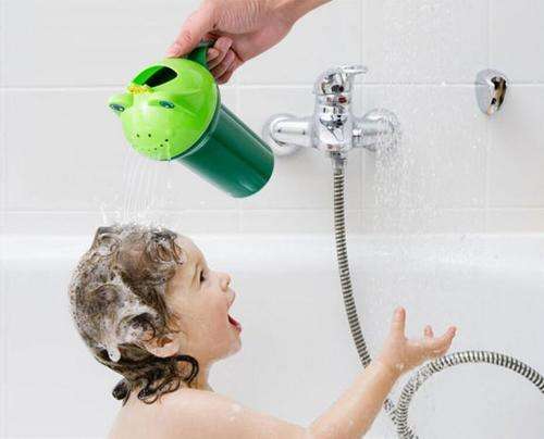 Baby bath cup