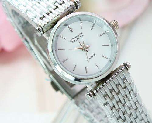 Yishi Quartz watch