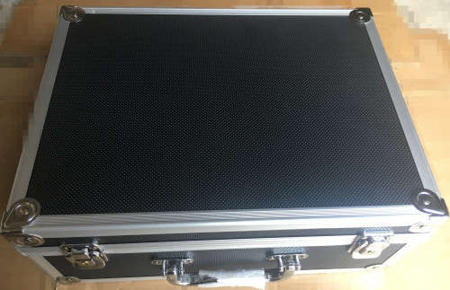 PROFESSIONAL TATTOO KIT COMPLETE WITH 2x GUNS, NEEDLES, INK & LOADS OF EXTRA'S