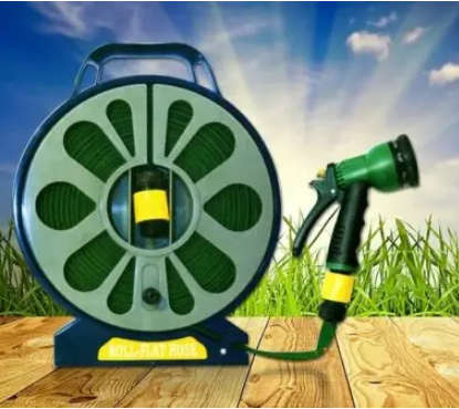 Flat Garden Hose with 7 Pattern Spray Nozzle with Stand 15M