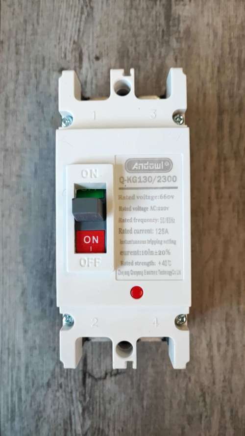 Molded Case Circuit Breaker 125A 660V Surface Mount Double Pole