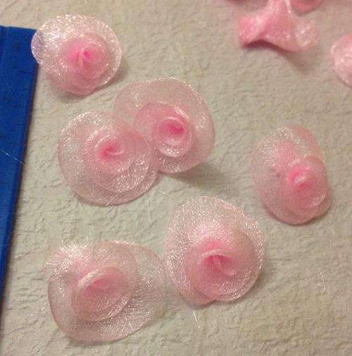 Baby pink organza roses (pack of 20)