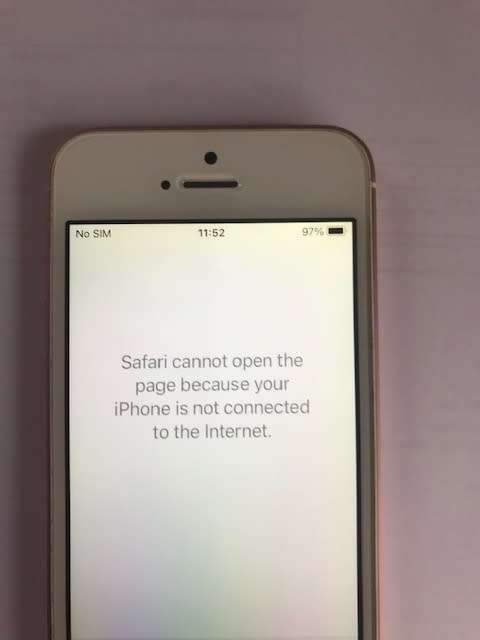 Apple I Phone SE (1st Edition).......please read!!