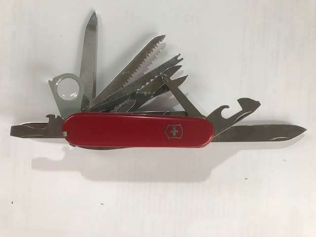 Victorinox Champ