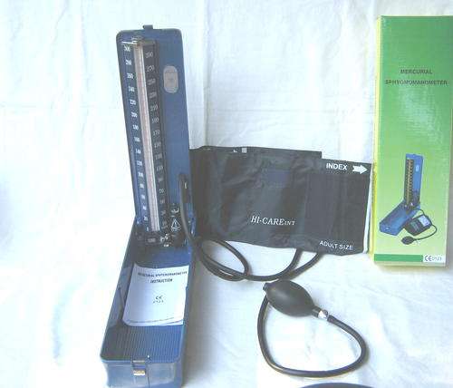 DELUXE MERCURIAL DESK BLOOD PRESSURE METER