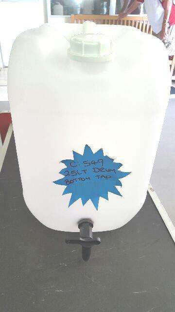 WATER CONTAINER - 25 LITRE WITH TAP