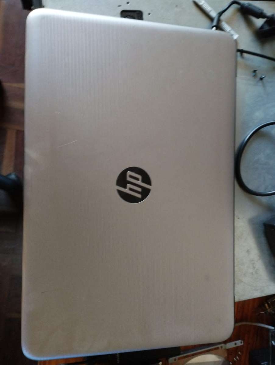 HP 250 G5 i5-7th gen - Needs charger and new battery