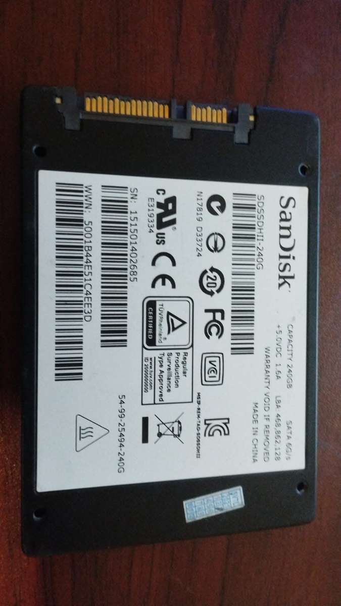 Sandisk 240GB SSD