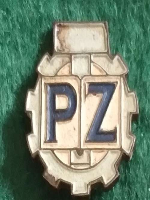 Pin - Vintage - `PZ`