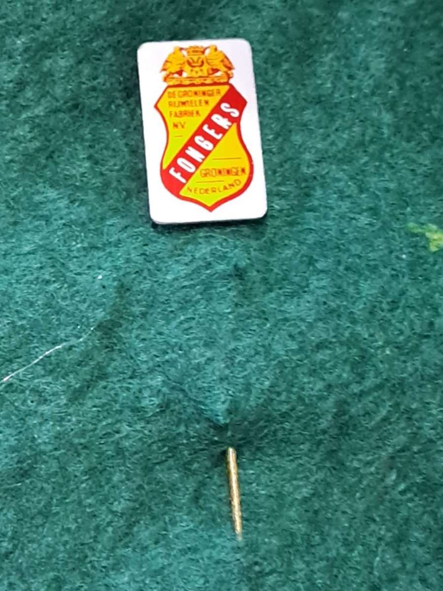 Pin: Vintage Dutch Advertising  - `De Groninger rijwielen fabriek N.V. Fongers Groningen Nederland `