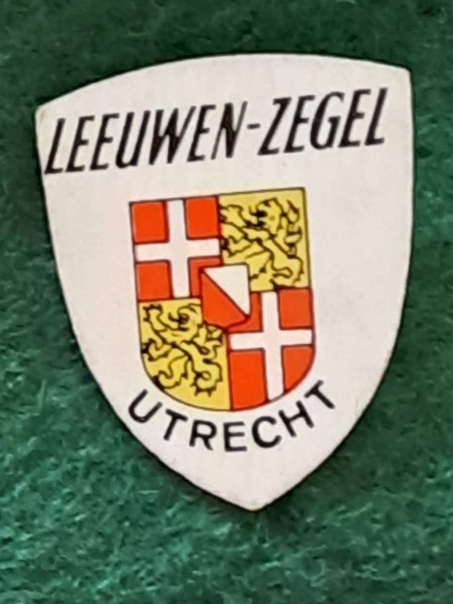 Pin:   `Leeuwen-Zegel - Utrecht` - Coat of Arms