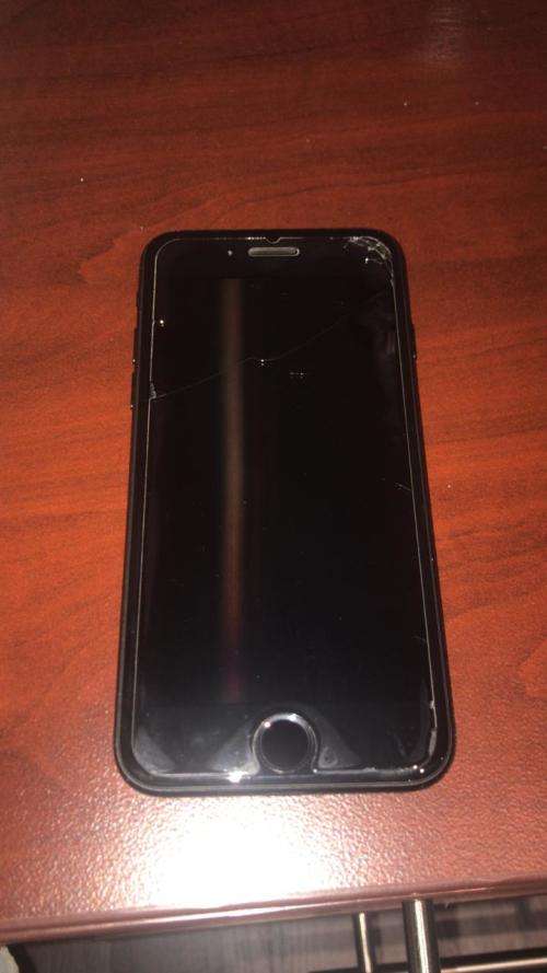 iphone 7.32GB.late entry