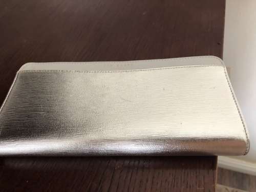 ted baker purse original(bought in the uae hardly used)