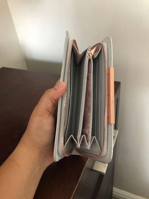 ted baker purse original(bought in the uae hardly used)