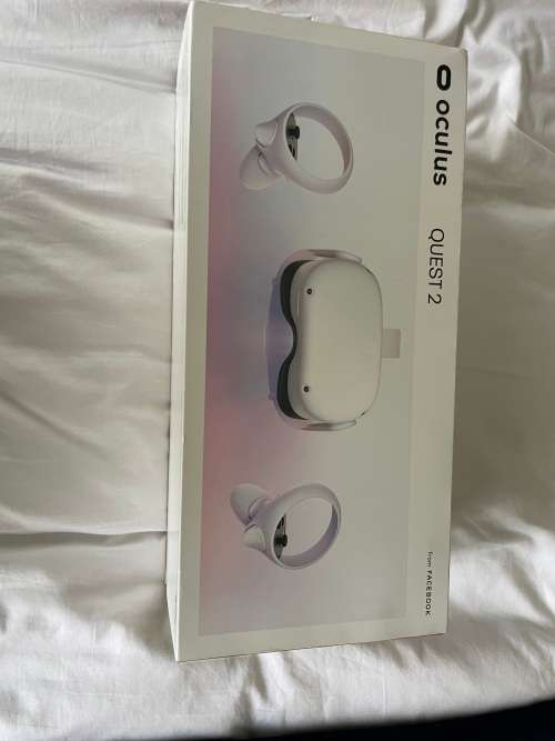 oculus quest 2 256gb open box (unwanted gift used twice)