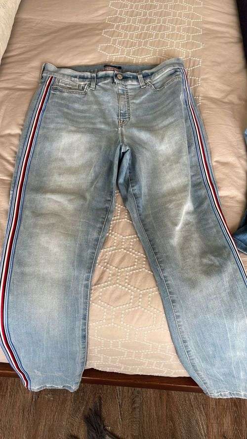 Bundle designer clothing. Tommy Hilfiger. Michael khors. Calvin Klein. Gently used