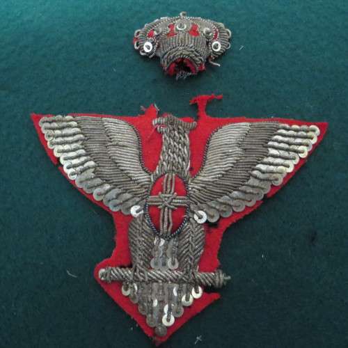 RARE _ ww2 ITALIAN MARSHALL OF ITALY & GENERALS BULLION WIRE EMBROIDERED PEACKED CAP BADGE.