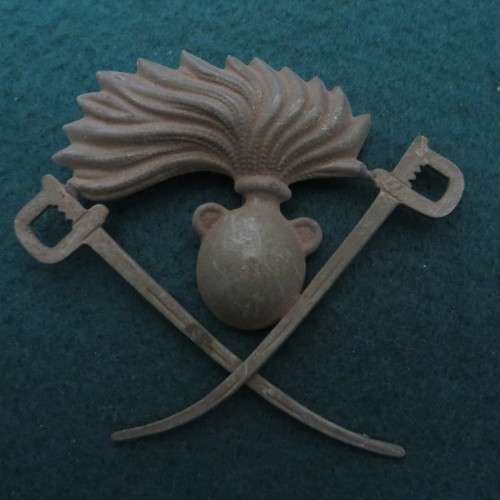 Unknown Italian Badge*** 70mm x 62mm**