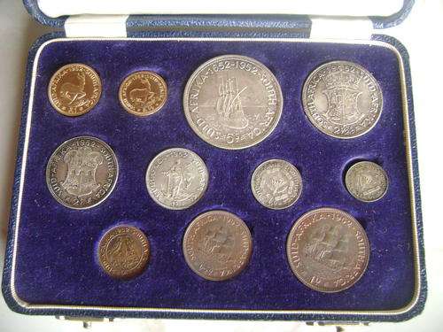 1952 long proof set!!**WITH 22ct GOLD COINS **CrZaY R1 START****