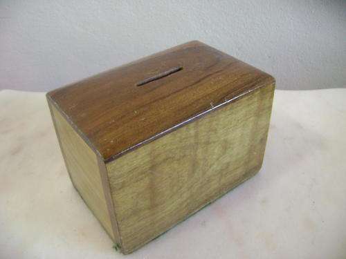 NICE SMALL OLD MONEY BOX MADE FROM SOLID WOOD!!