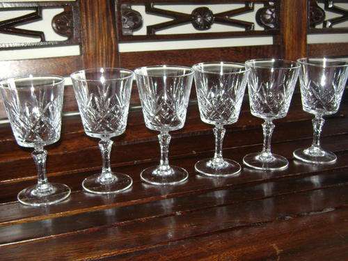 STUNNING SET OF x6 CUT CRYSTAL WINE GLASSES!!***PERFECT CONDITION***