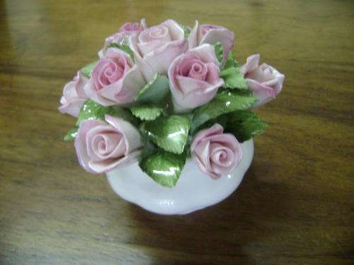 ROYAL ALBERT Small flower vase!!