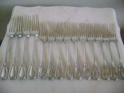BEAUTIFUL SET OF VERY OLD SILVER PLATED FORKS!!!!