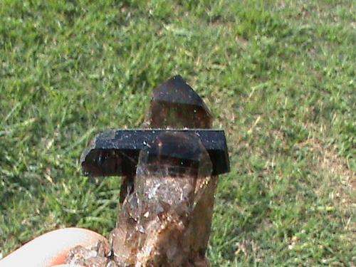 SMOKEY QUARTZ CRYSTAL WITH AGERINE
