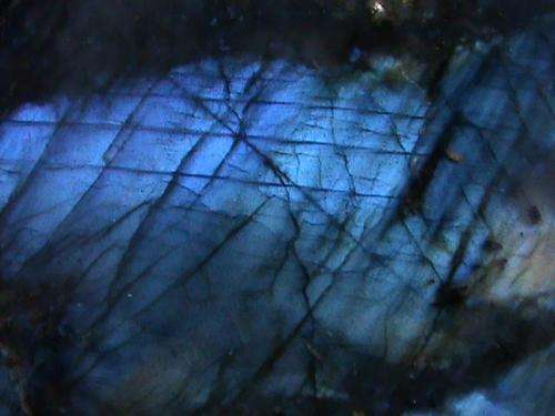 A-GRADE LABRADORITE... BEAUTIFULL BLUE, GREEN & GOLD REFLECTIONS...!