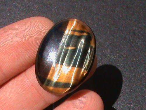 TIGER'S EYE CABOCHON... GOLD AND BLUE