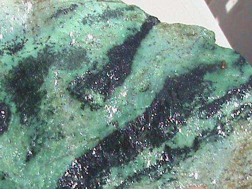 TRANSVAAL JADE (HYDROGLOSSULAR GARNET) RARE !!!