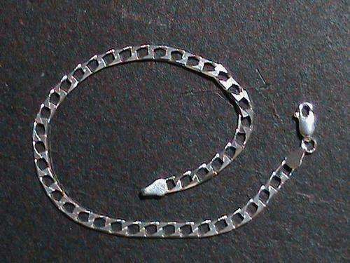 SOLID STERLING SILVER BRACELET.   21 CM LONG
