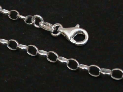 55 CM LONG SOLID STERLING SILVER CHAIN.