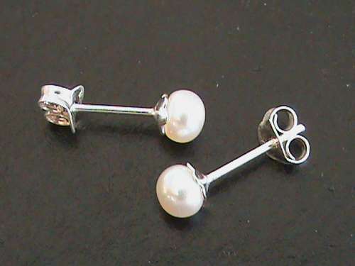 CREAMY WHITE FRESHWATER PEARL STUDS IN SOLID STERLING SILVER.  5 MM ROUND